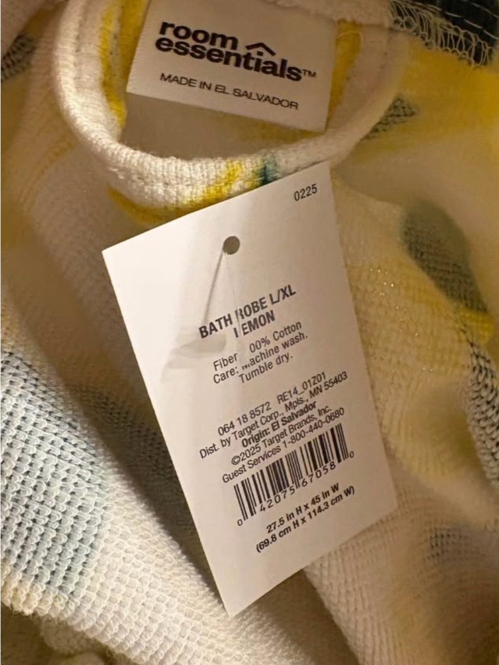 Room Essentials White Robe with Yellow Lemon & Green Leaf Print - Picture 5 of 5